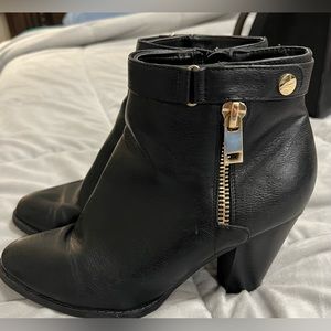 Slightly used ankle boots